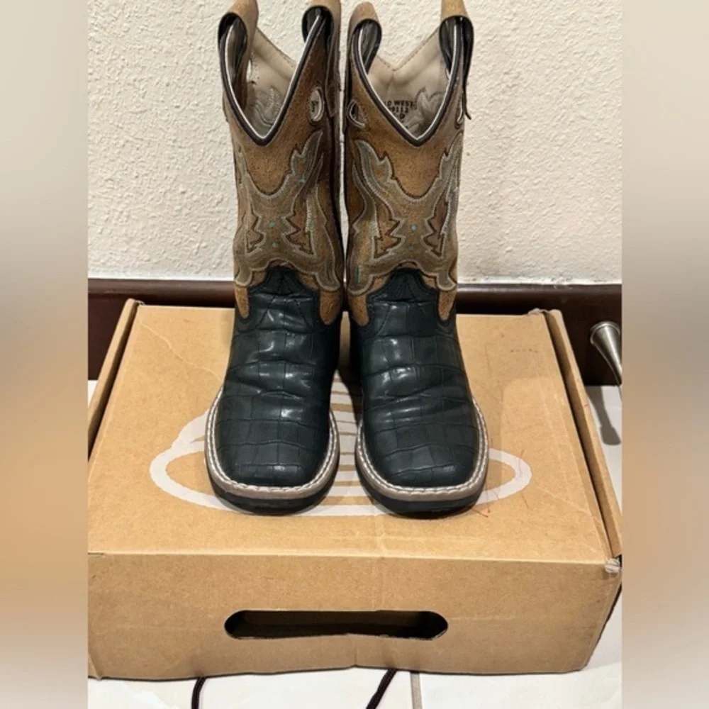 Old West Brown and Cream Leather Boots